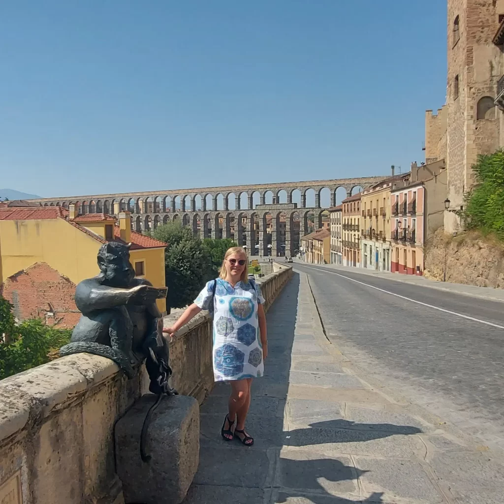 ja i akwedukt 1024x1024 - Segovia słynie z rzymskiego akweduktu