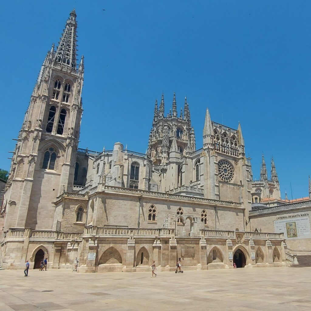 katedra 2 1024x1024 - Burgos — miasto na drodze do Santiago de Compostela