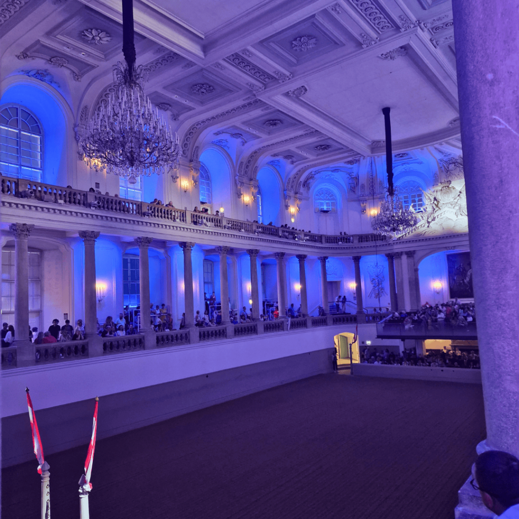 3 hiszpańskie miejscówki w Europie - Wiedeń, Bruksela i Rzym Arena Szkola jazdy 1024x1024 - 3 hiszpańskie miejscówki w Europie - Wiedeń, Bruksela i Rzym