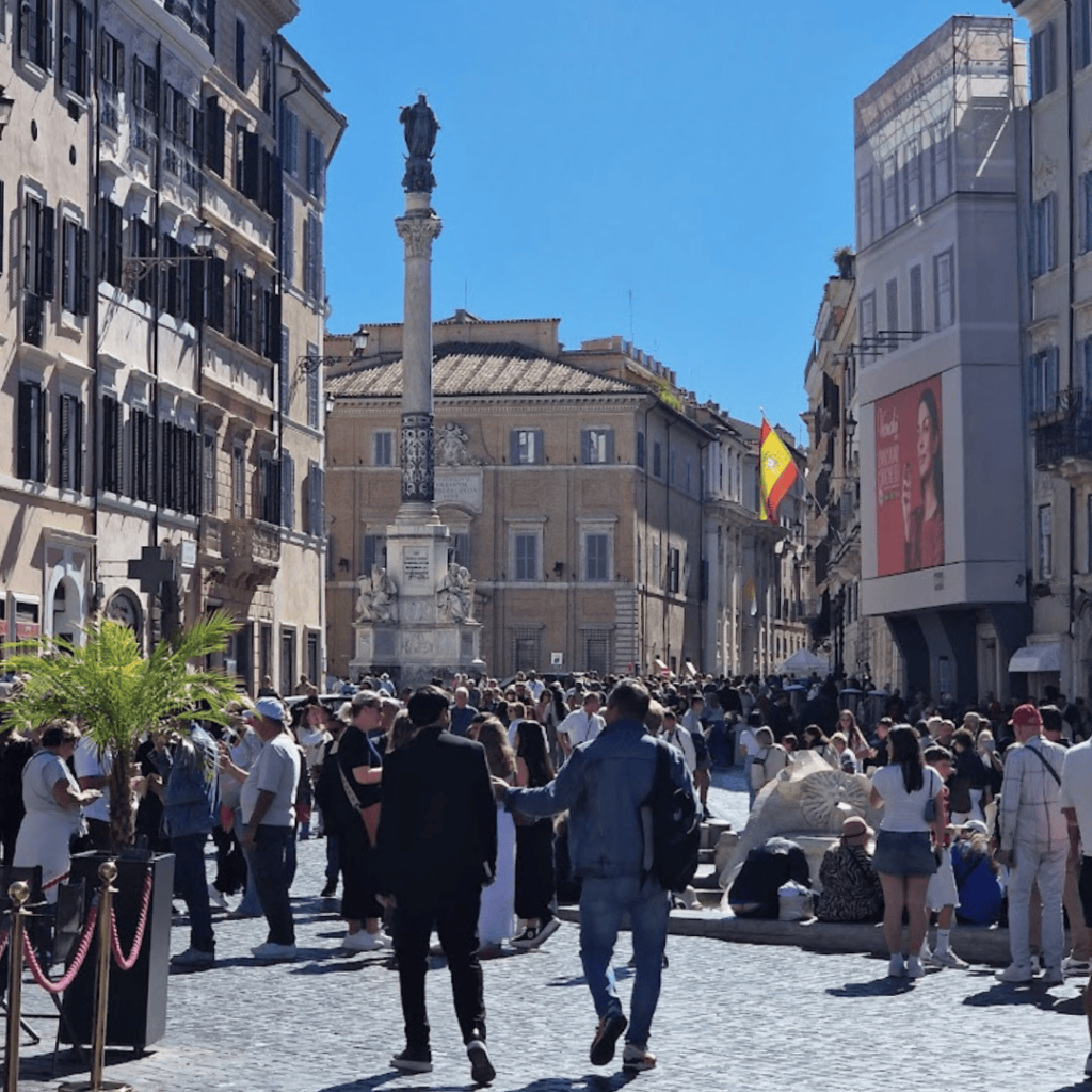 3 hiszpańskie miejscówki w Europie - Wiedeń, Bruksela i Rzym Plac Hiszpanski 1024x1024 - 3 hiszpańskie miejscówki w Europie - Wiedeń, Bruksela i Rzym